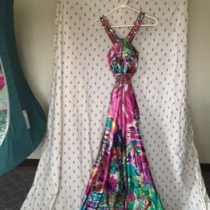 Cross Cross backless dress!